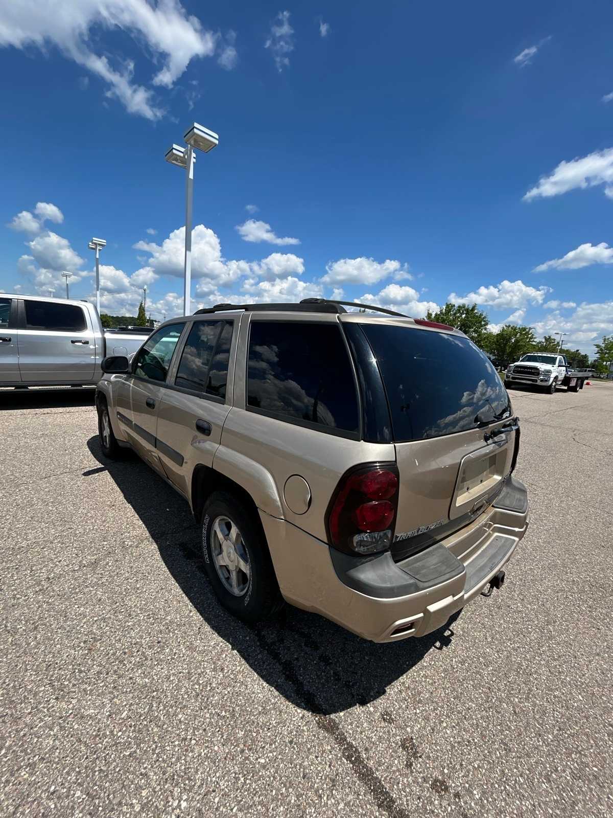 Thumbnail: 2004 Chevrolet TrailBlazer - 24