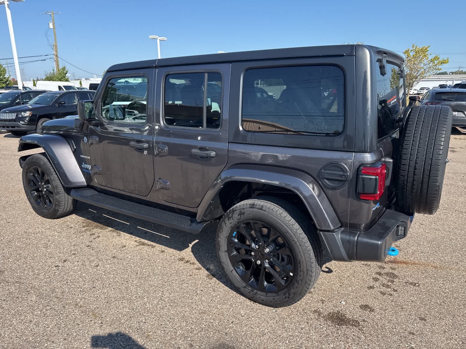 Thumbnail: 2022 Jeep Wrangler - 20