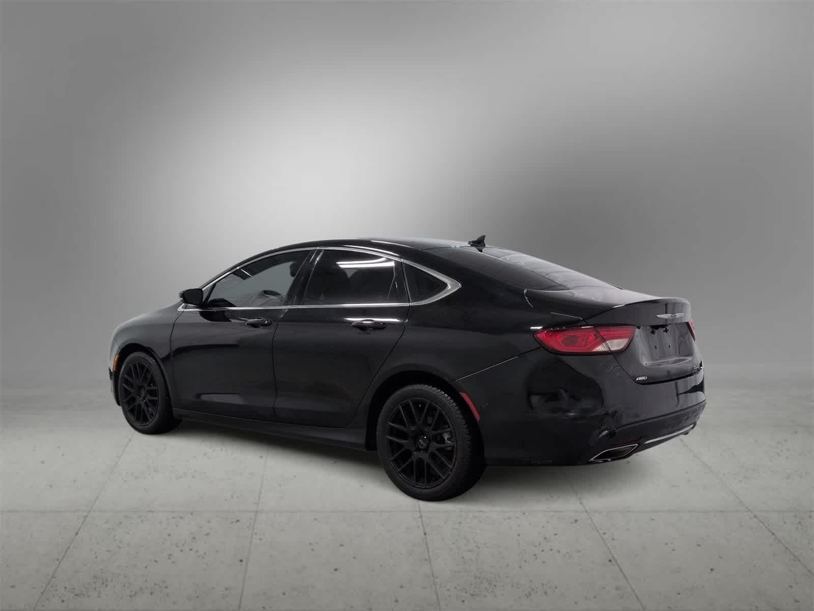 Thumbnail: 2015 Chrysler 200 - 6