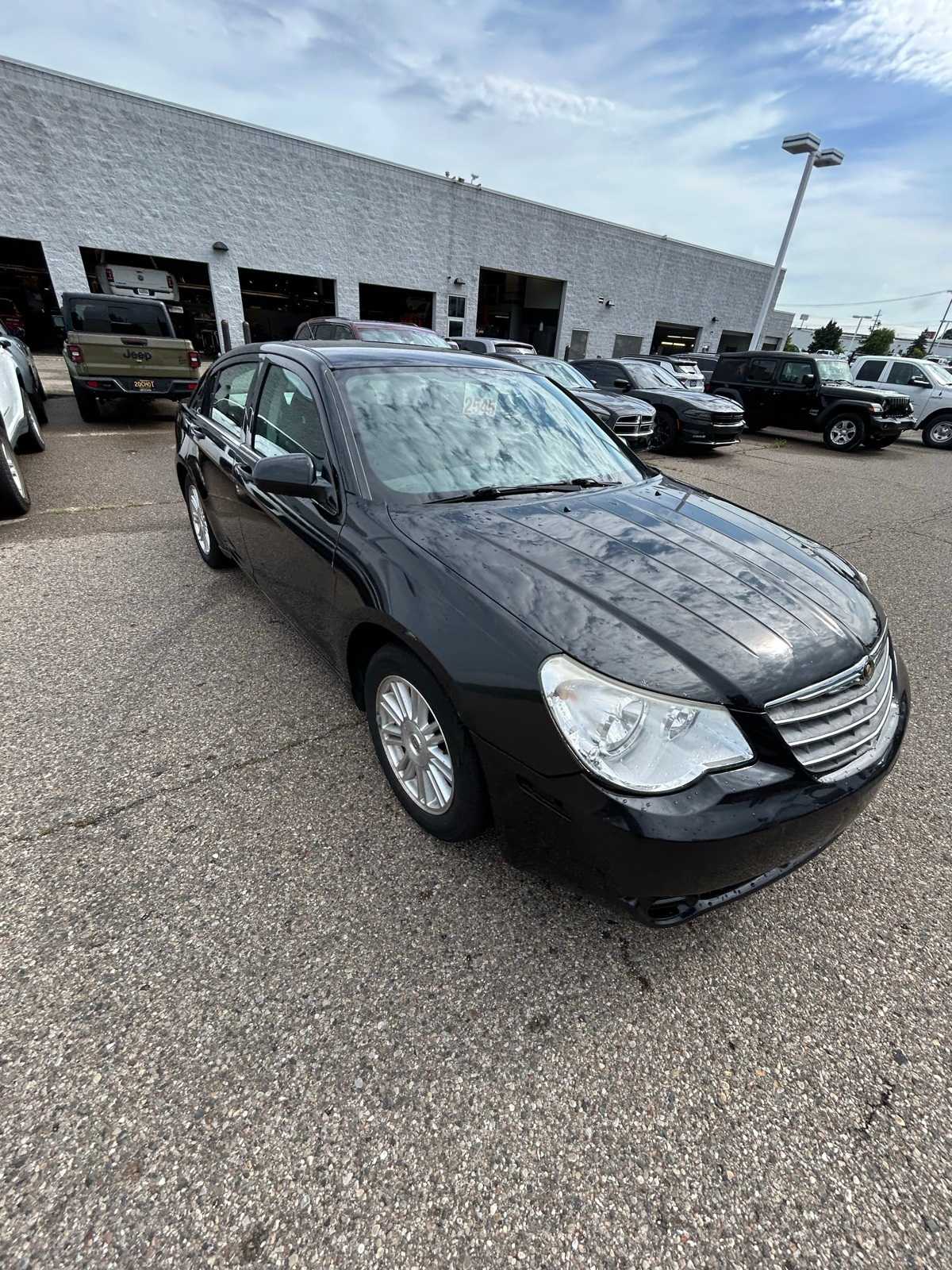 Thumbnail: 2009 Chrysler Sebring - 5