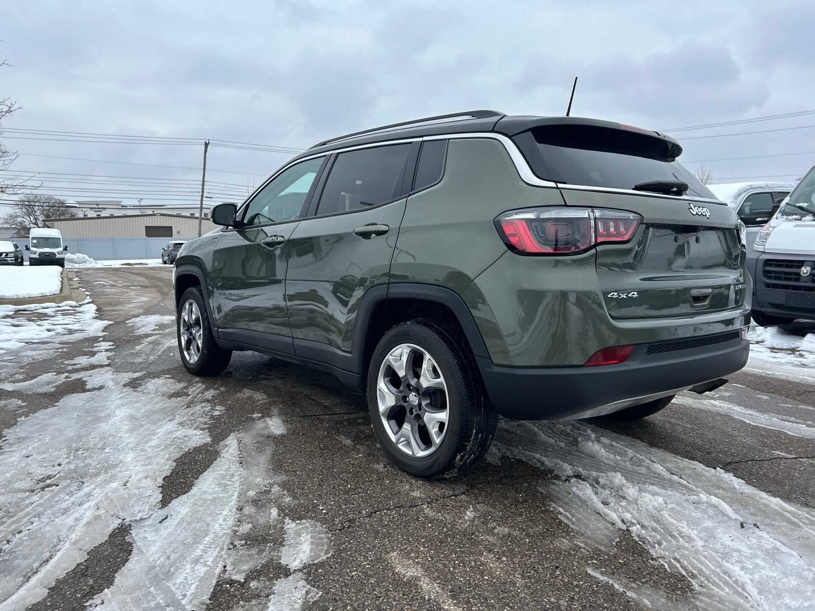 Thumbnail: 2021 Jeep Compass - 18