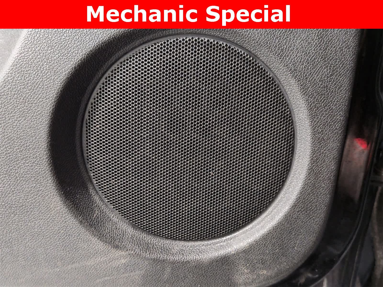 Thumbnail: 2011 Chevrolet Suburban - 30