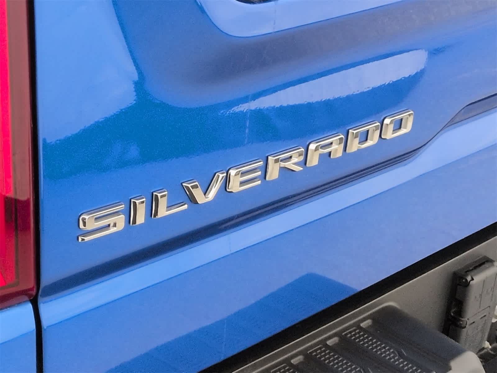 Thumbnail: 2022 Chevrolet Silverado 1500 - 13