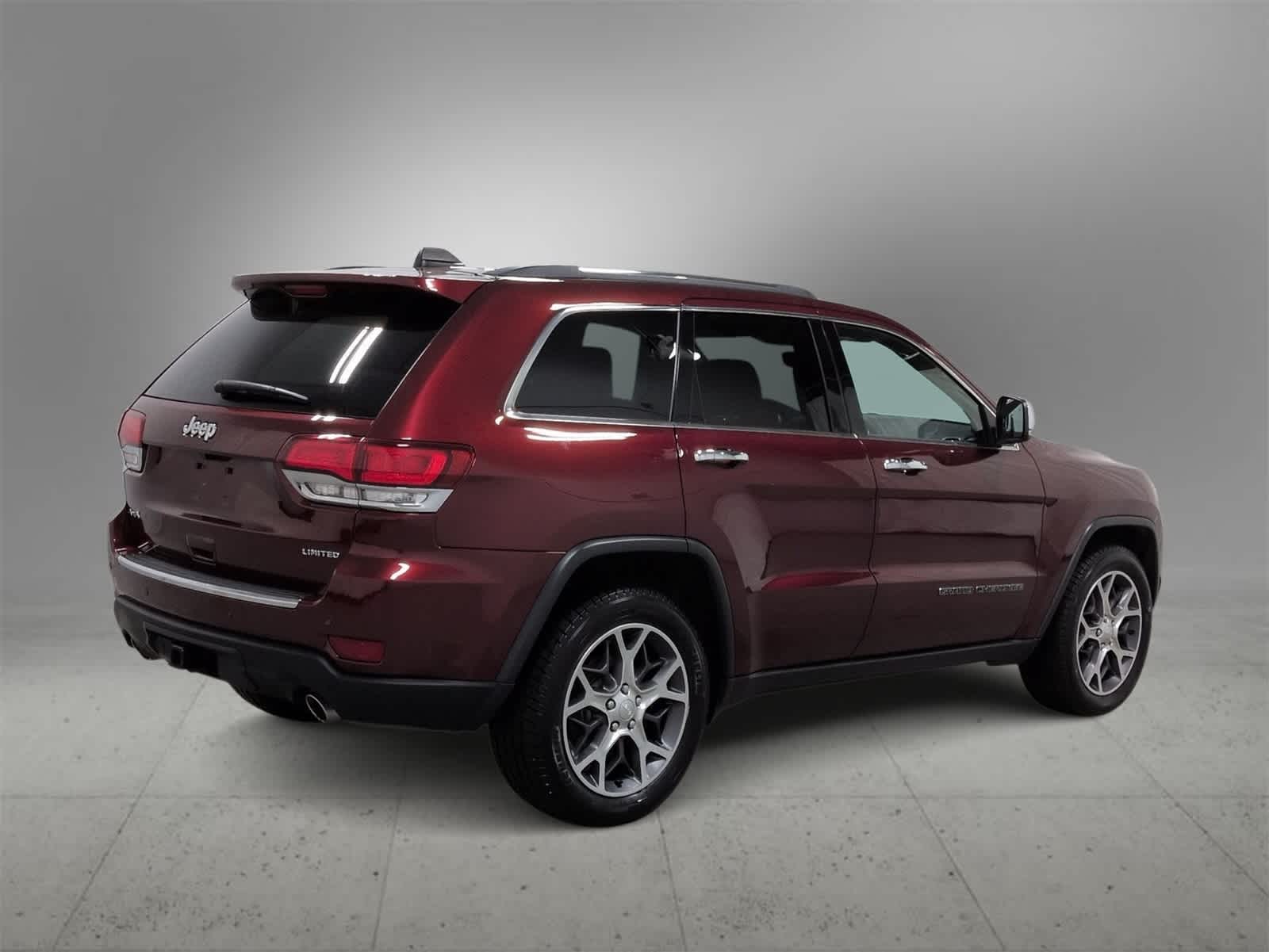Thumbnail: 2020 Jeep Grand Cherokee - 8