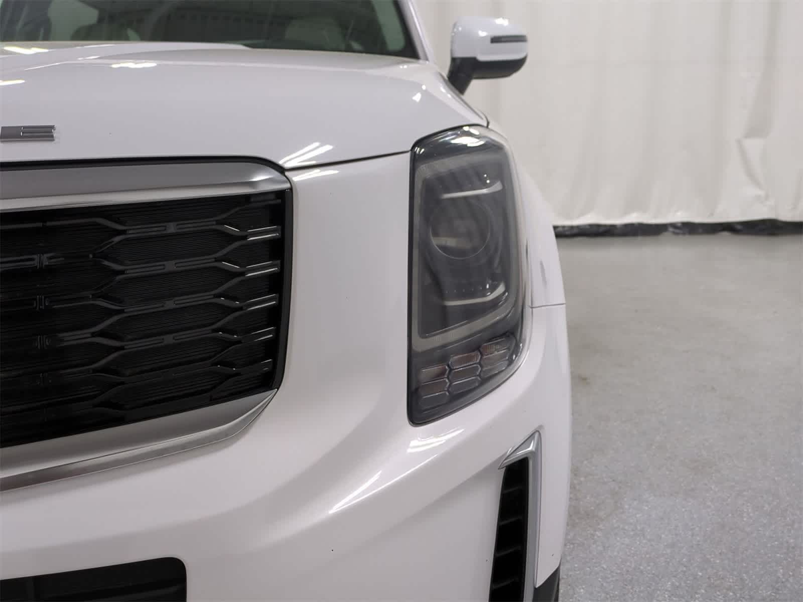 2022 Kia Telluride S 11