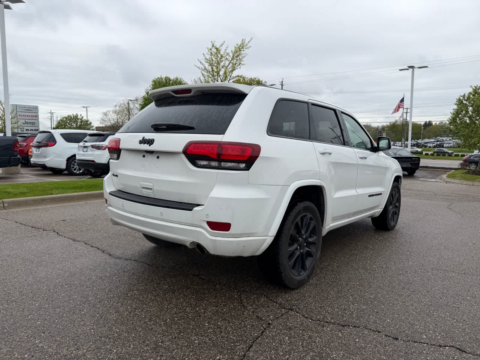 Thumbnail: 2021 Jeep Grand Cherokee - 20