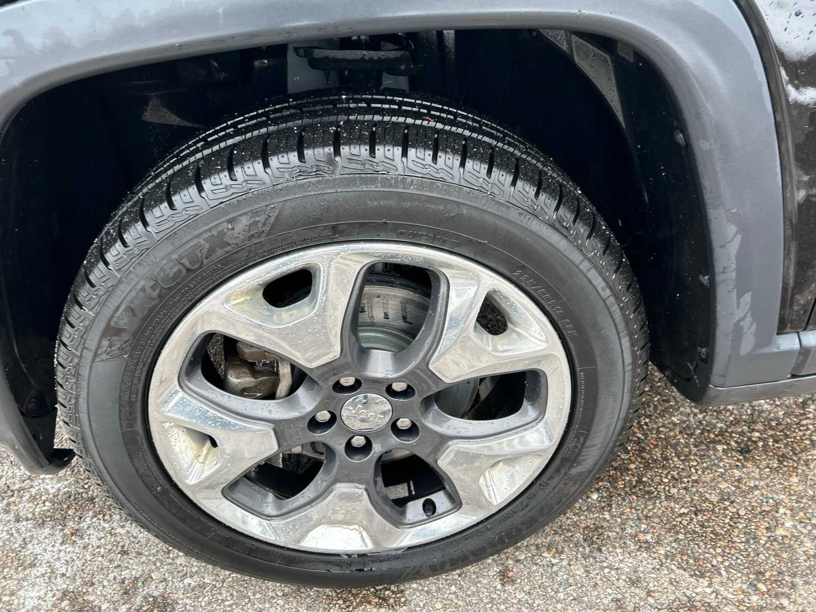 Thumbnail: 2018 Jeep Compass - 25