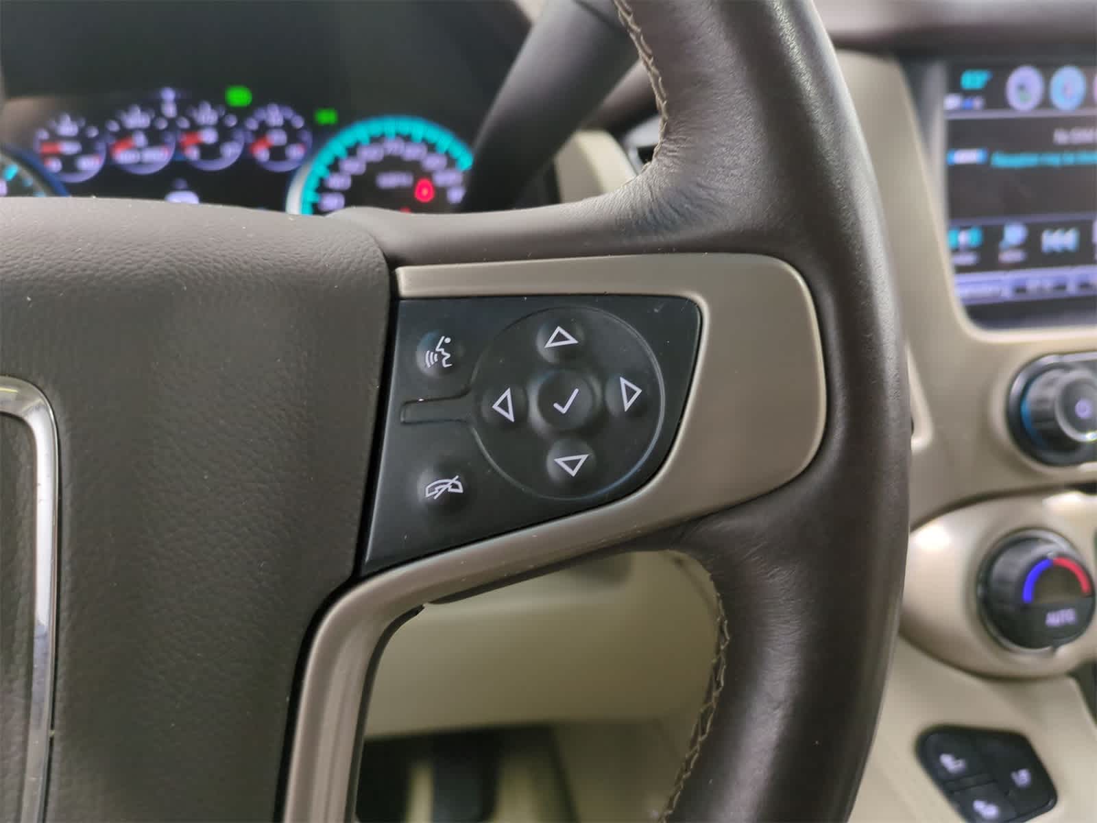 Thumbnail: 2017 GMC Yukon - 27