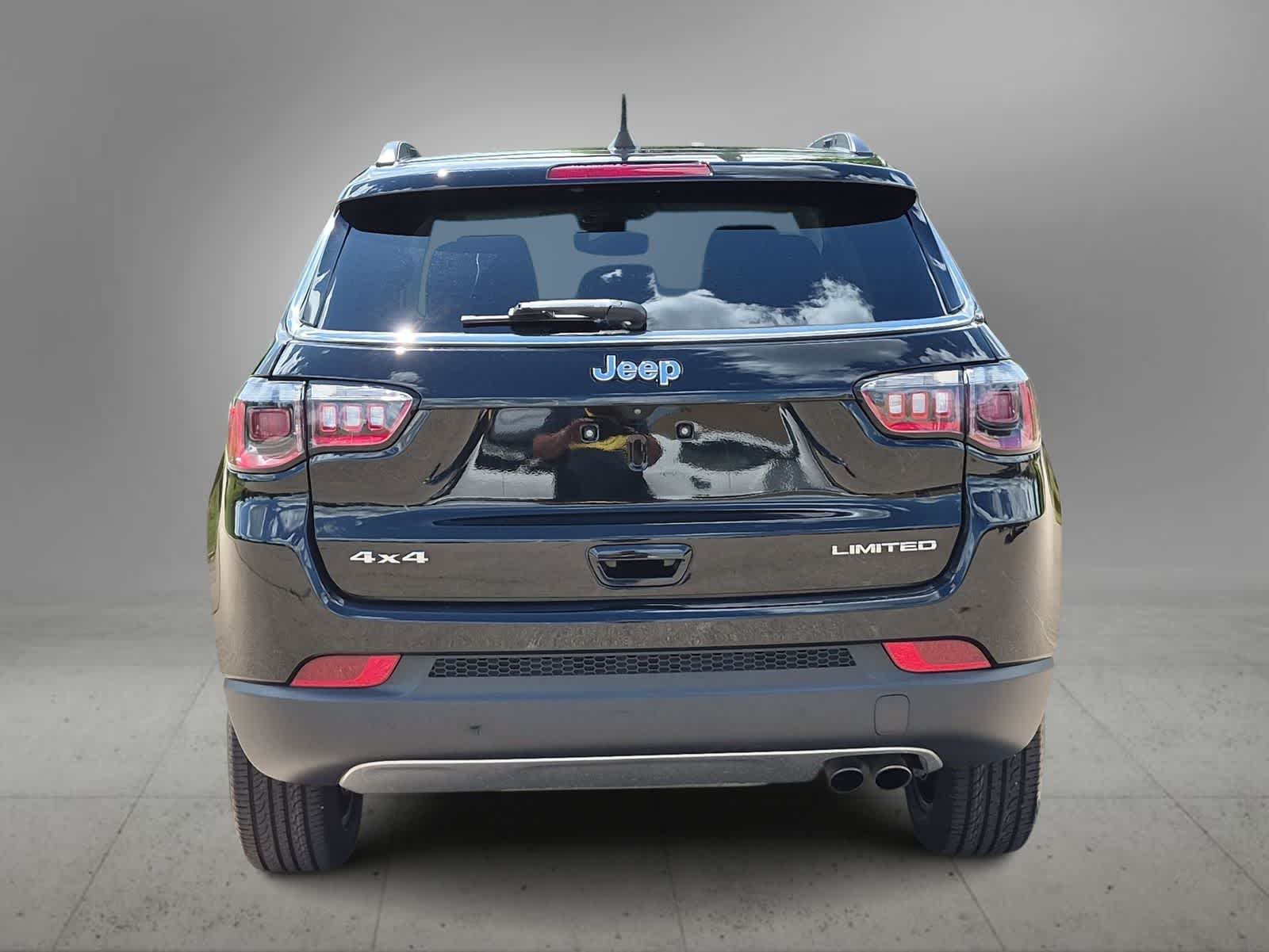 Thumbnail: 2022 Jeep Compass - 7