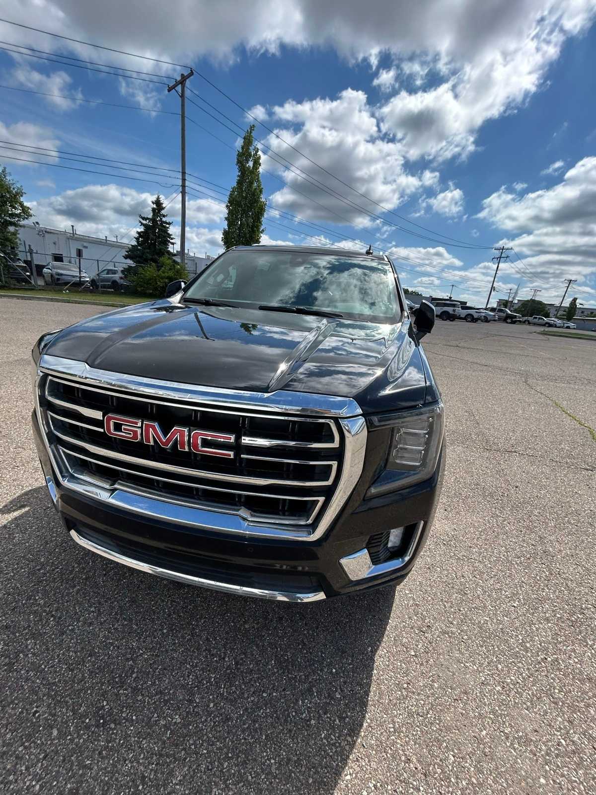 Thumbnail: 2021 GMC Yukon XL - 3