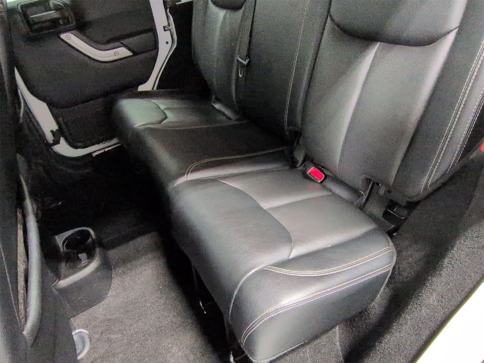 Thumbnail: 2017 Jeep Wrangler - 20