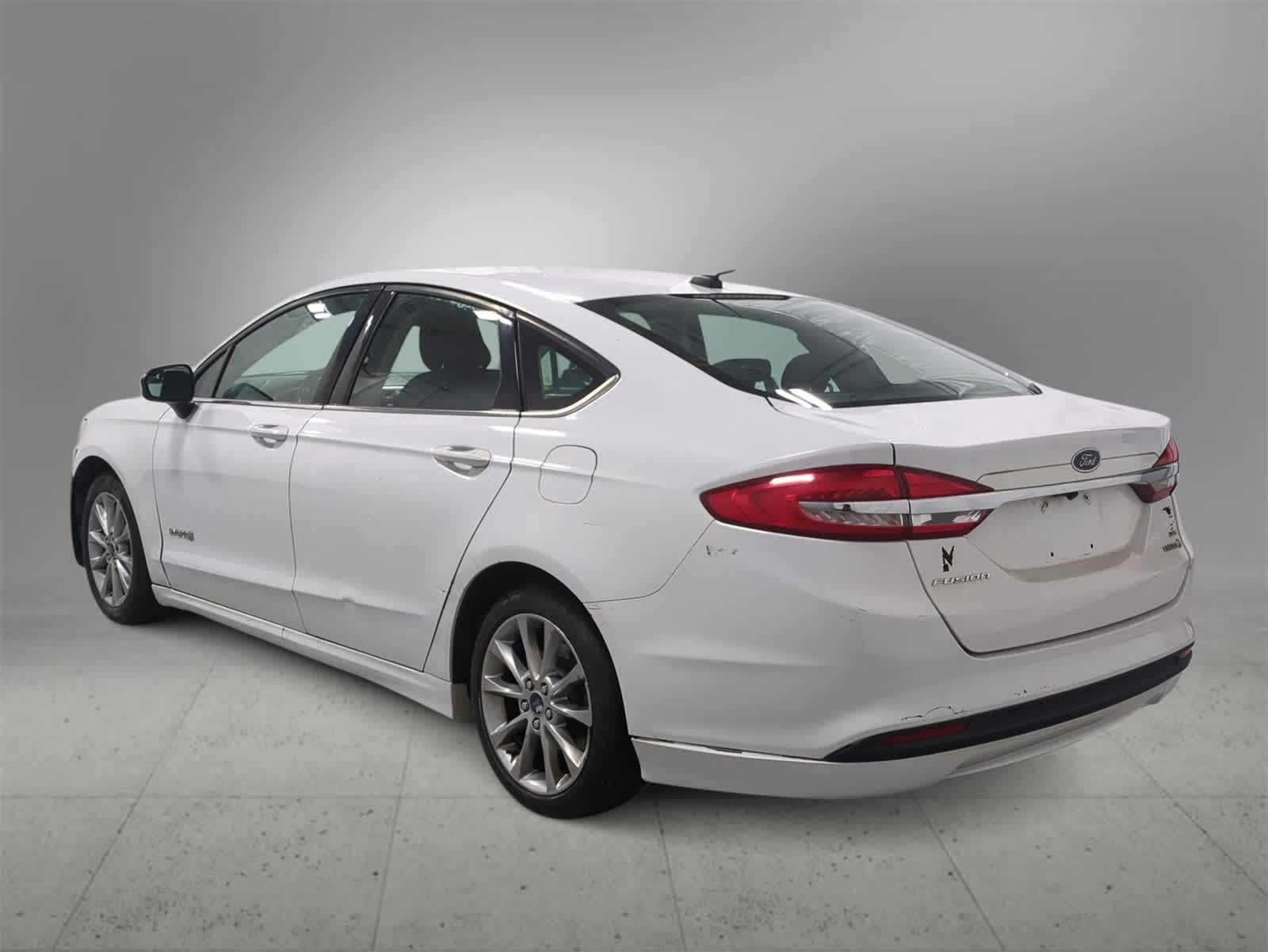 Thumbnail: 2017 Ford Fusion - 6