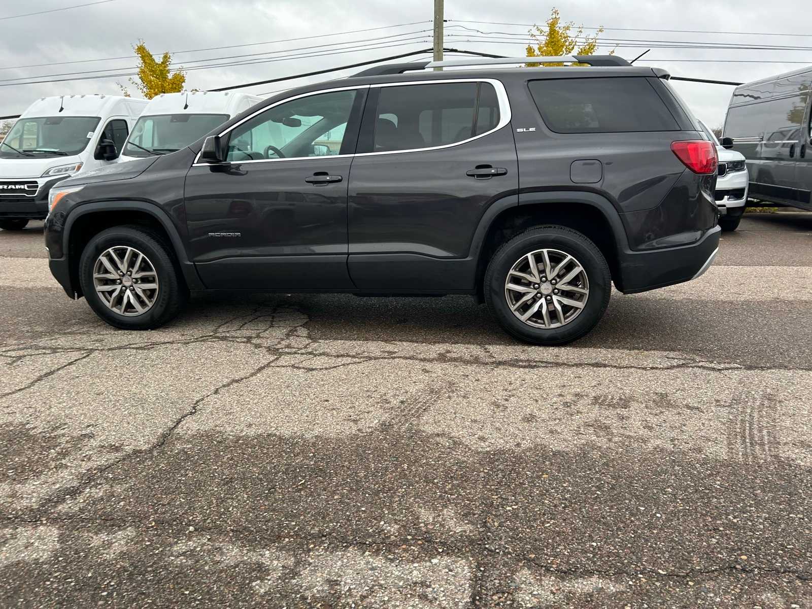 Thumbnail: 2017 GMC Acadia - 24