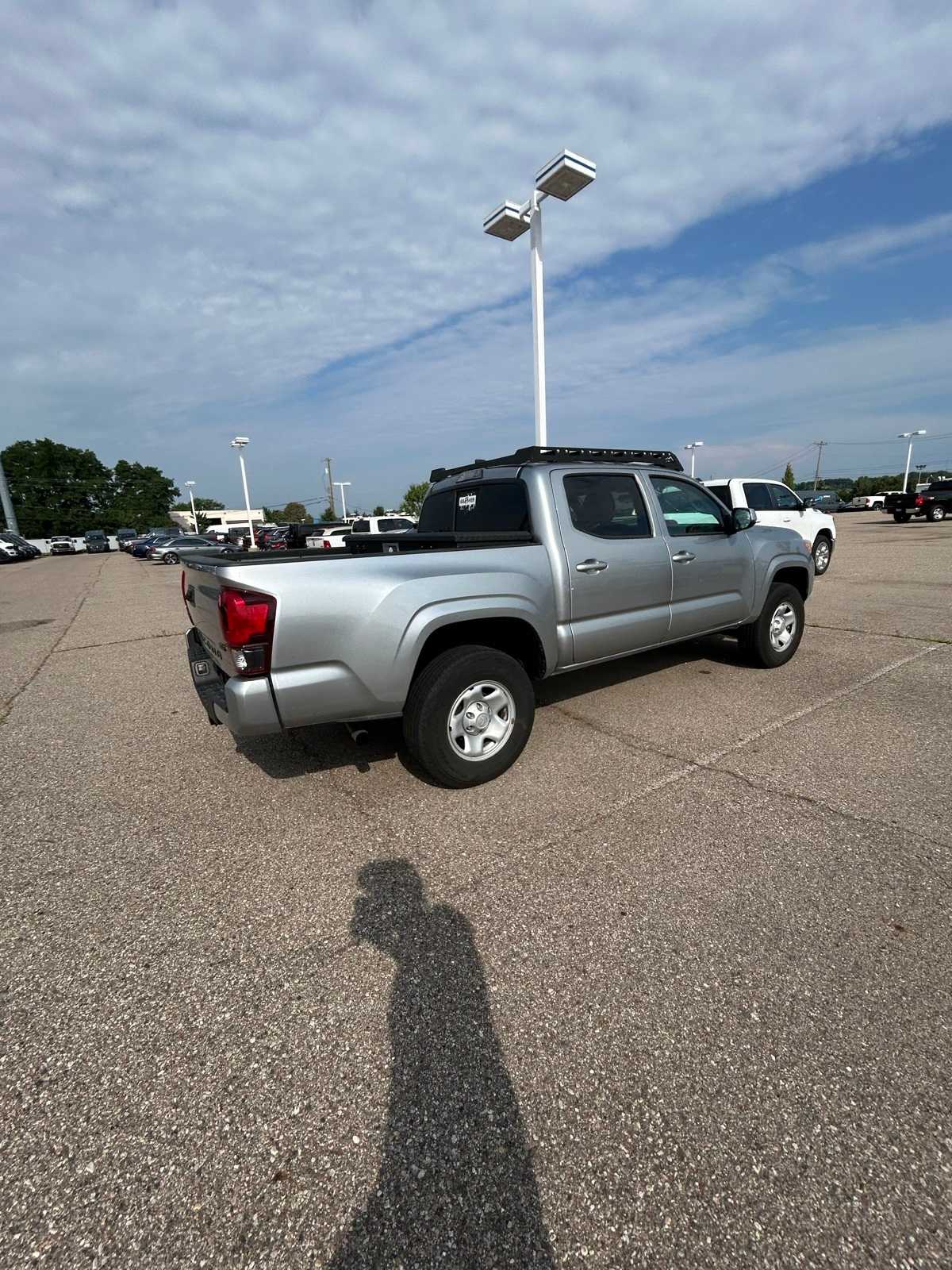 Thumbnail: 2023 Toyota Tacoma - 15