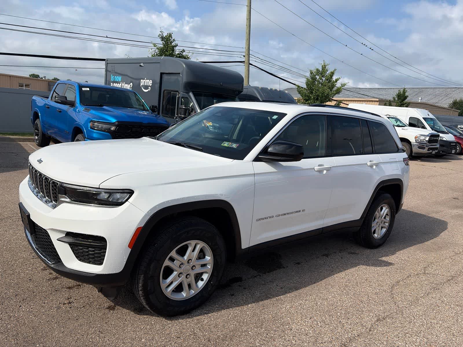 Thumbnail: 2023 Jeep Grand Cherokee - 20