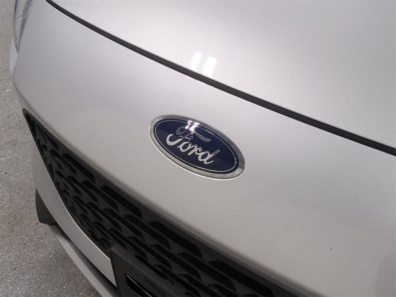 Thumbnail: 2020 Ford Escape - 12