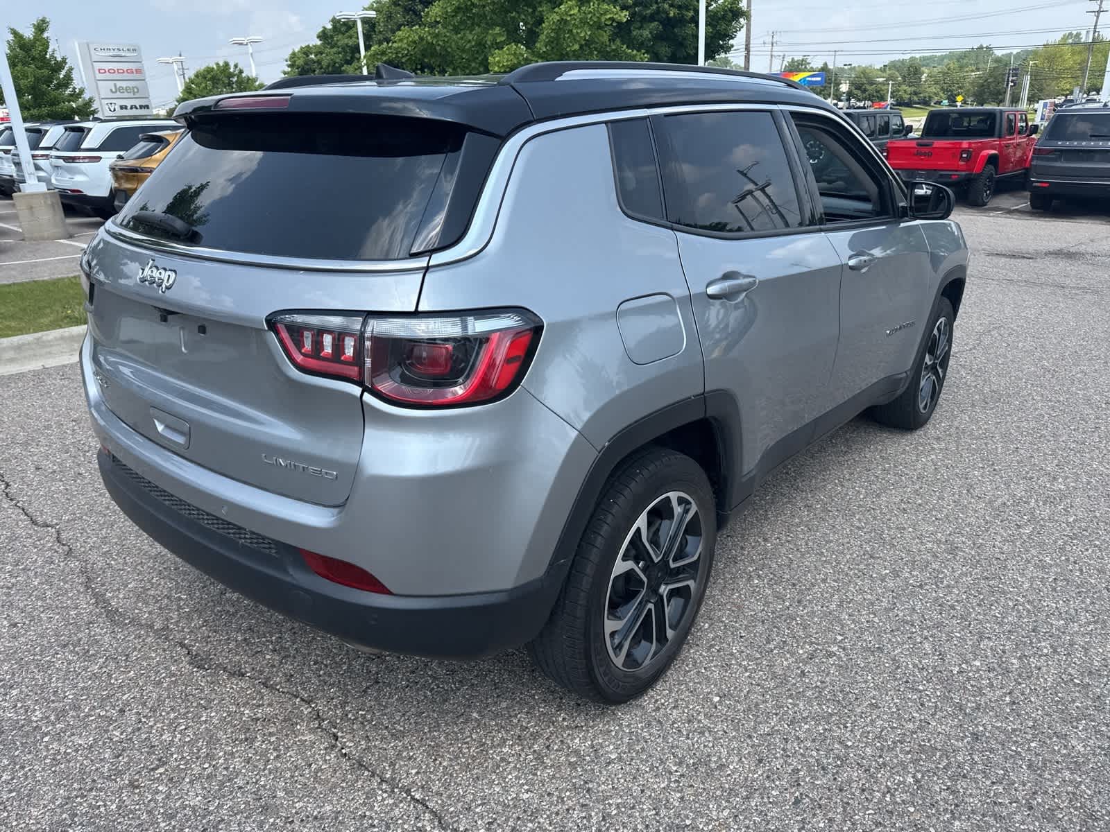 2022 Jeep Compass Limited 14