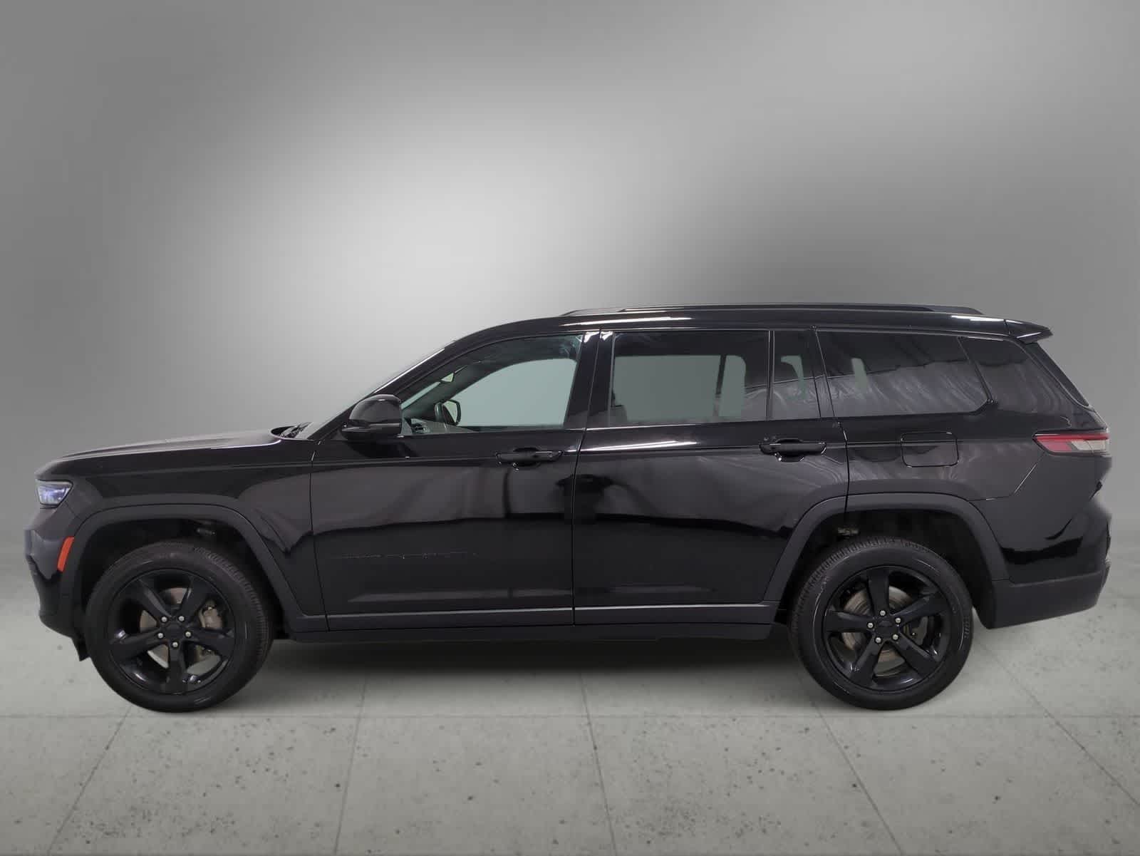 Thumbnail: 2023 Jeep Grand Cherokee L - 5