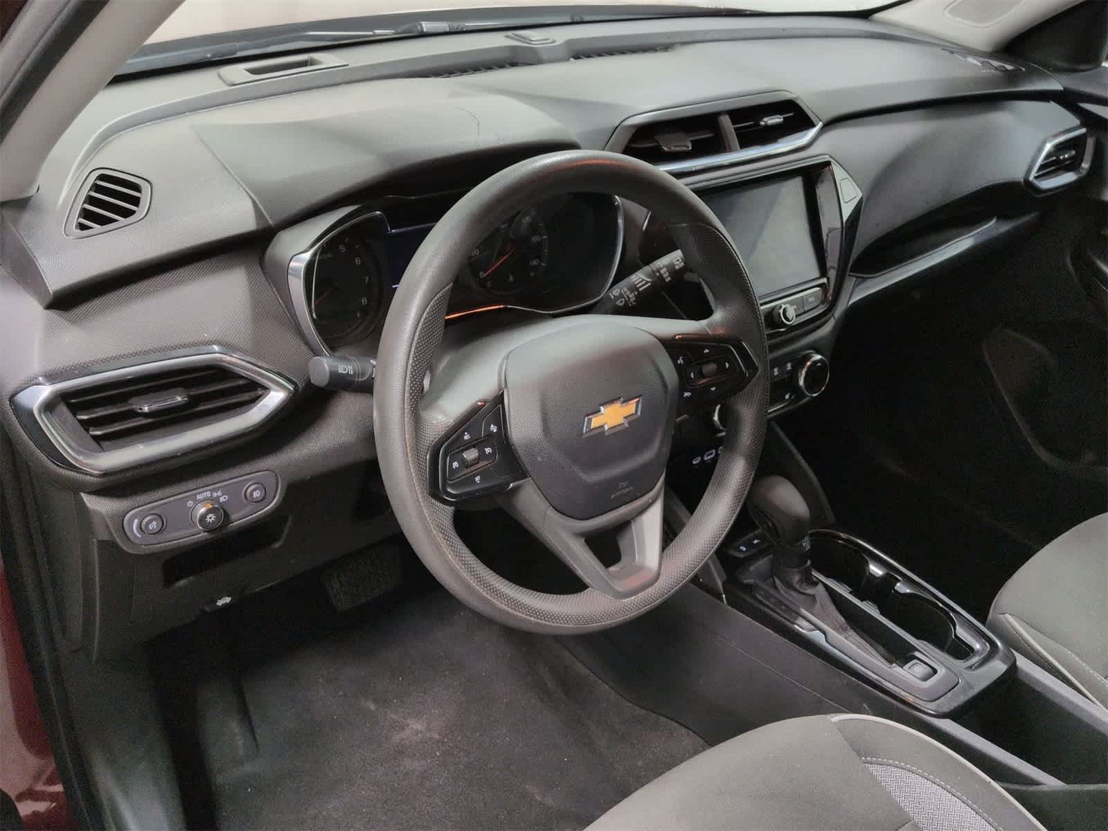 Thumbnail: 2023 Chevrolet TrailBlazer - 10