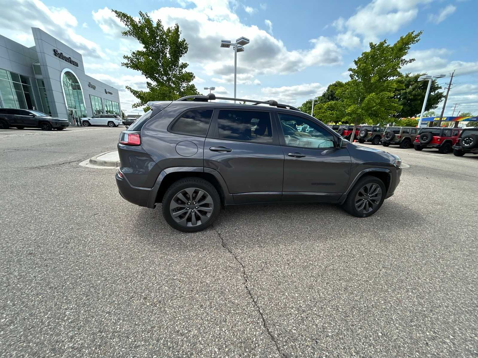 2020 Jeep Cherokee High Altitude 13