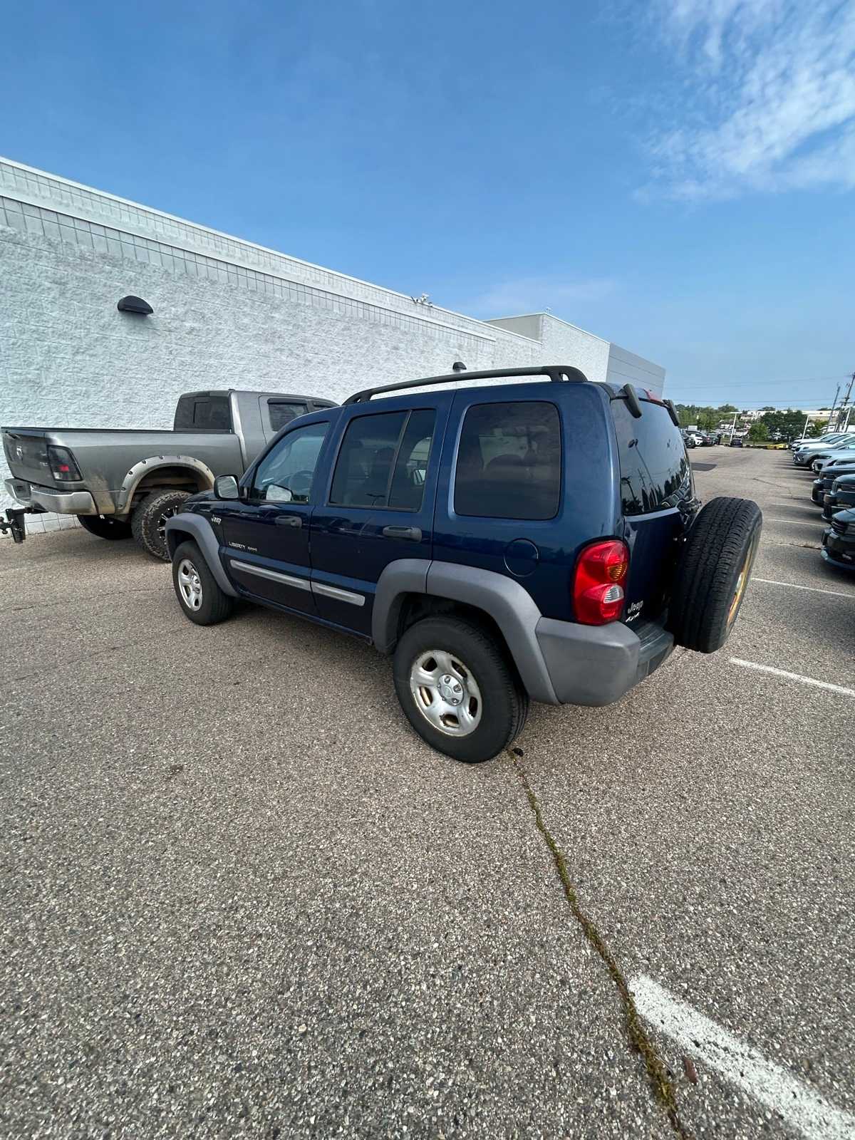 Thumbnail: 2002 Jeep Liberty - 24