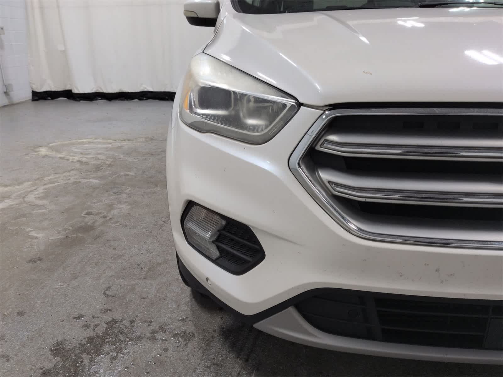 Thumbnail: 2018 Ford Escape - 11