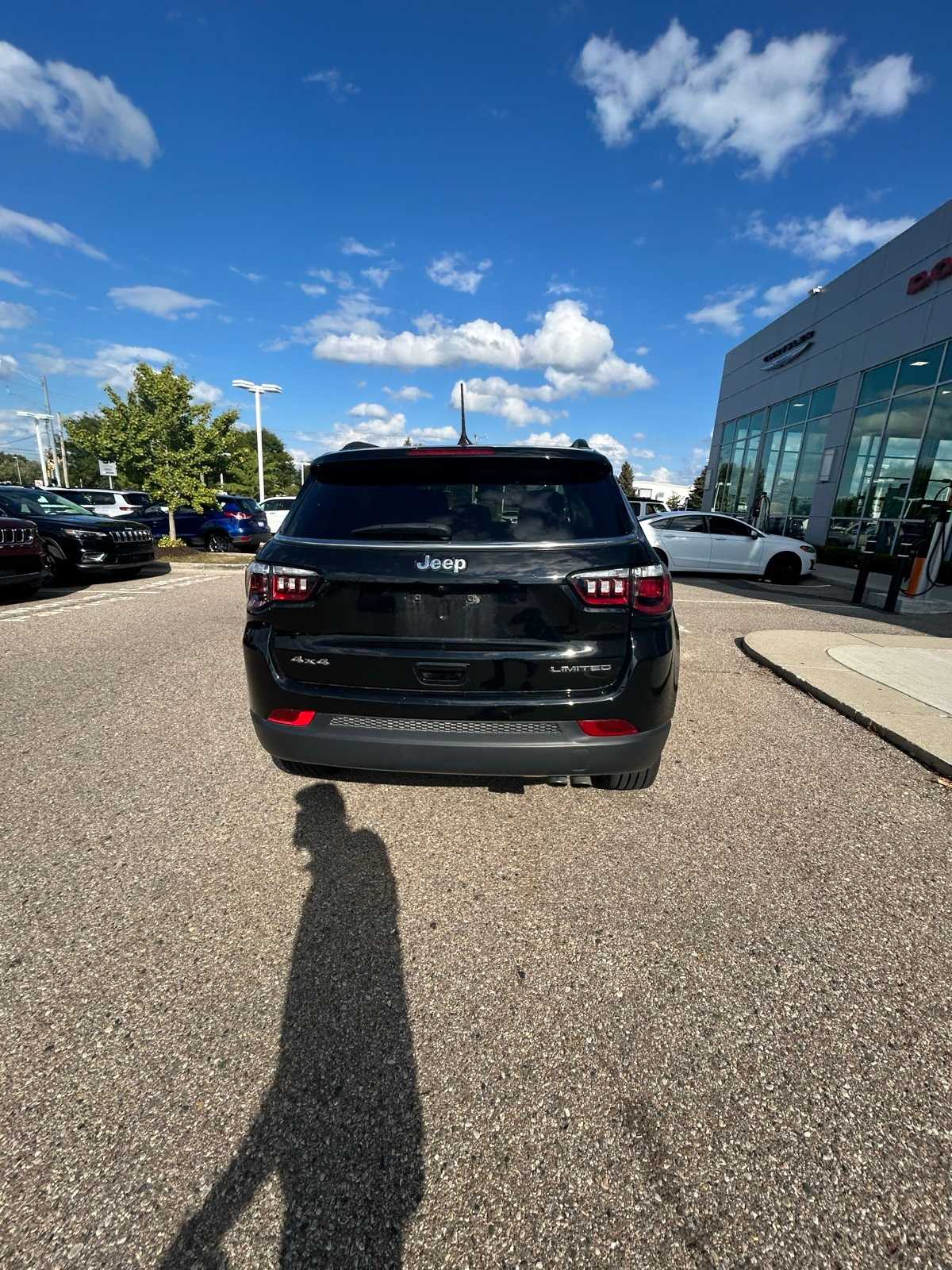Thumbnail: 2022 Jeep Compass - 17