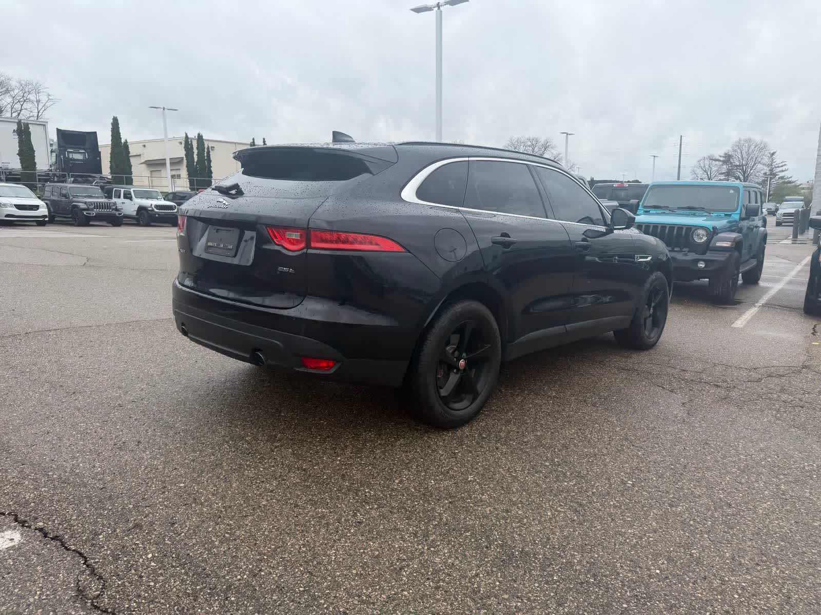 Thumbnail: 2019 Jaguar F-Pace - 22