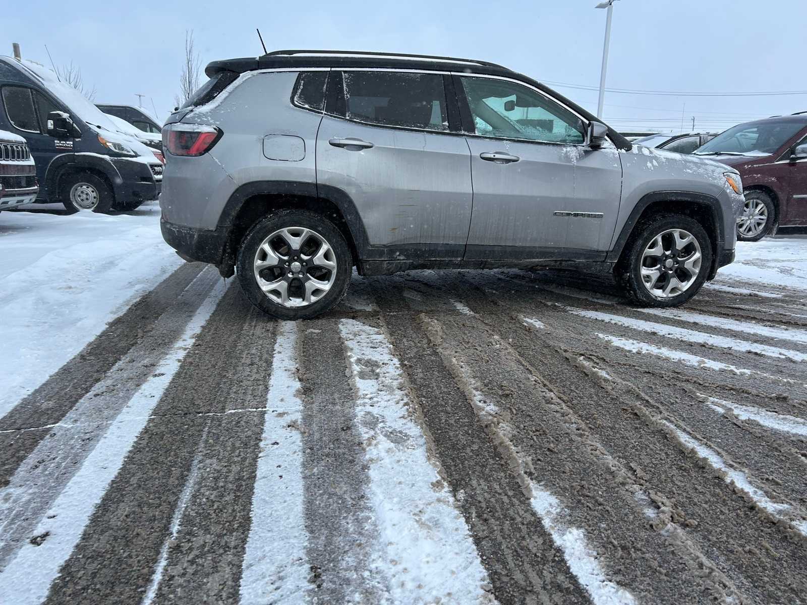 Thumbnail: 2019 Jeep Compass - 18