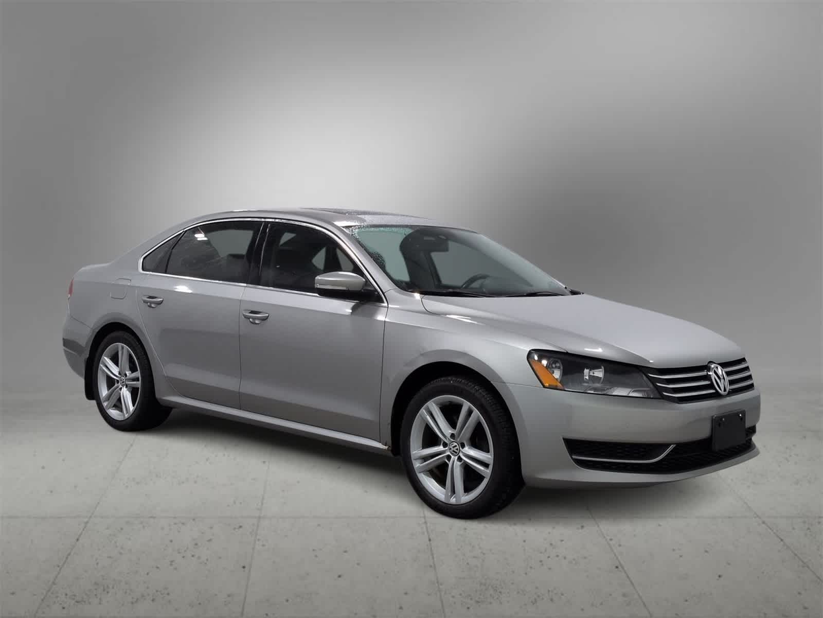 Used 2014 Volkswagen Passat SE with VIN 1VWBT7A39EC107813 for sale in Farmington Hills, MI