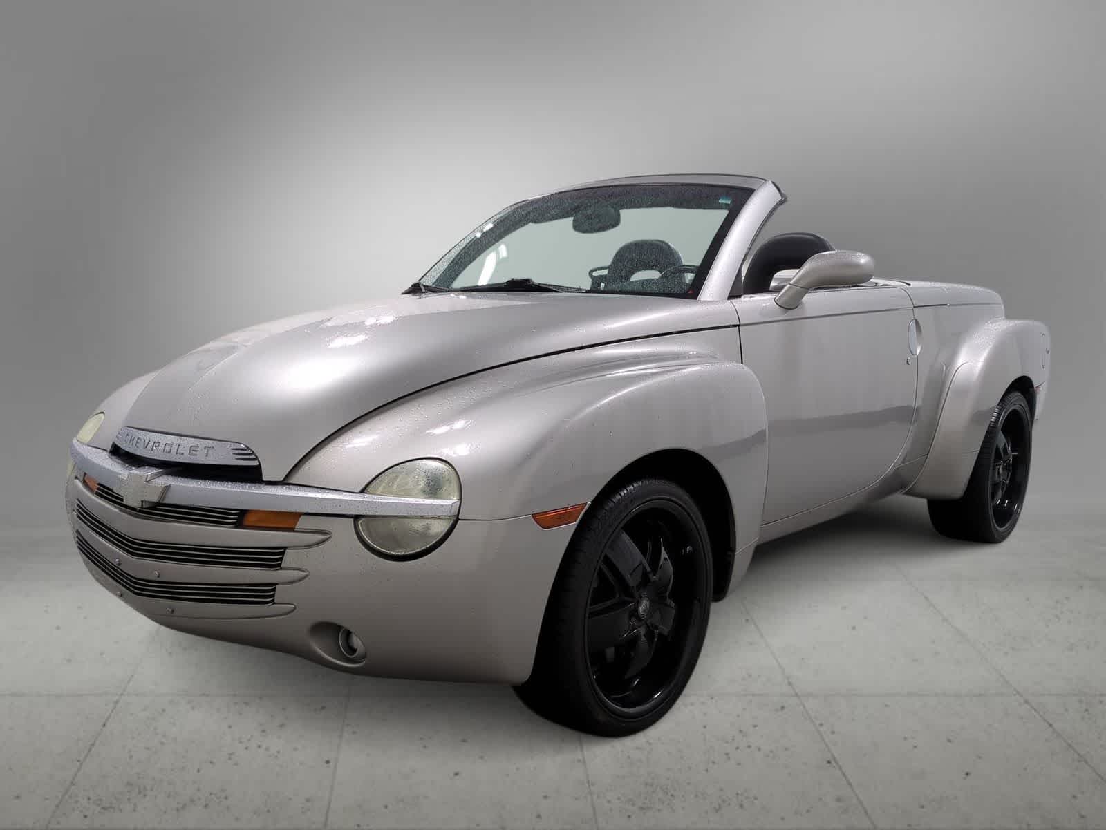 Thumbnail: 2005 Chevrolet SSR - 4
