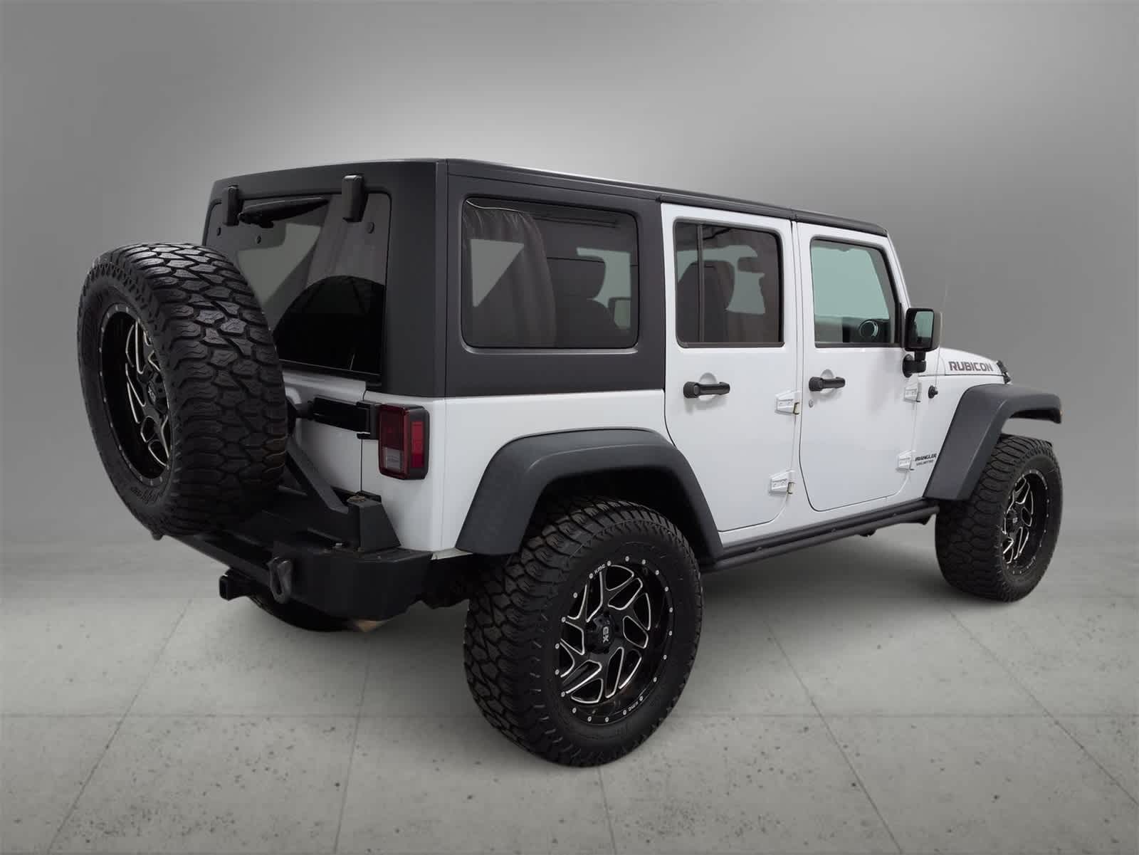 Thumbnail: 2017 Jeep Wrangler - 8