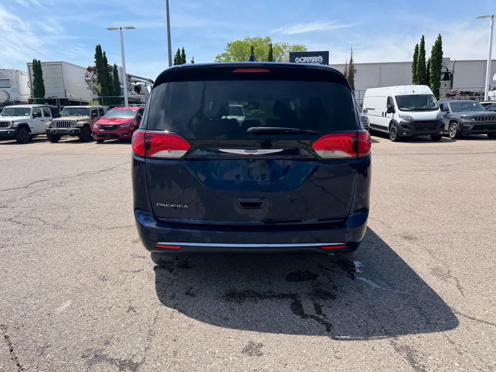 Thumbnail: 2019 Chrysler Pacifica - 25
