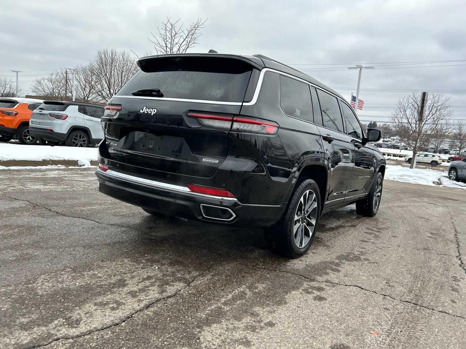 Thumbnail: 2023 Jeep Grand Cherokee L - 13