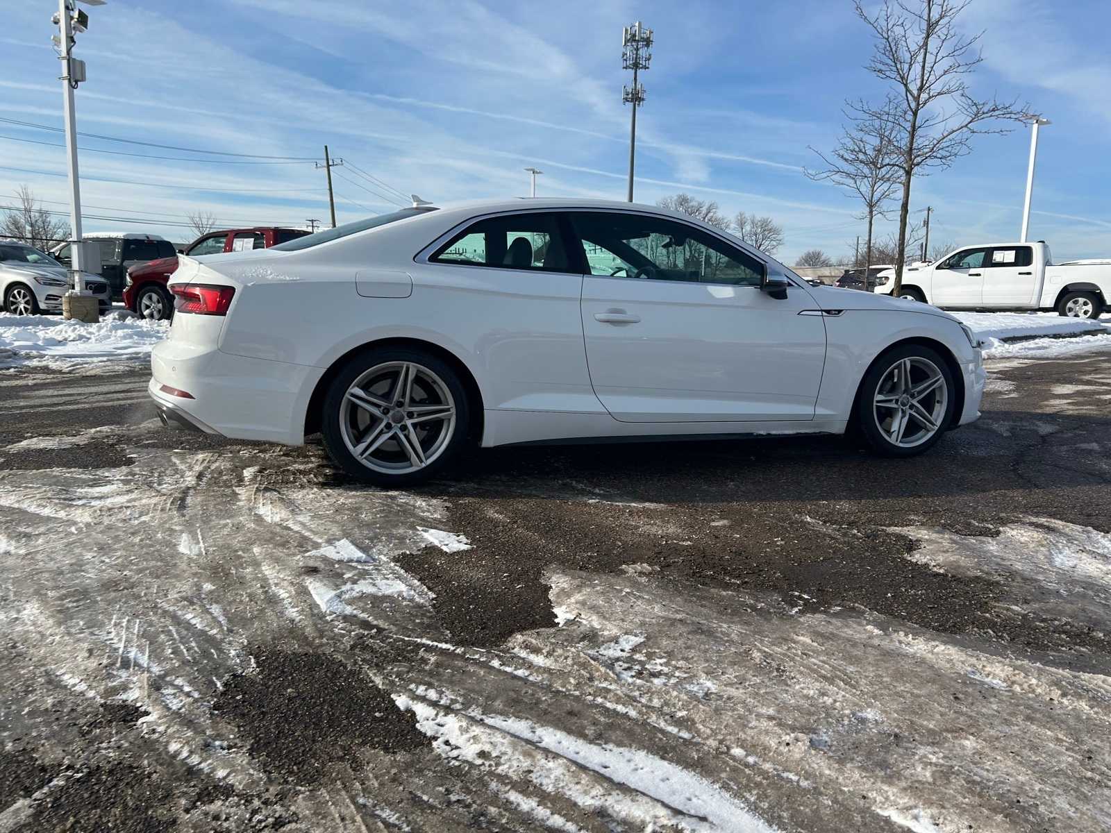 Thumbnail: 2019 Audi S5 - 11