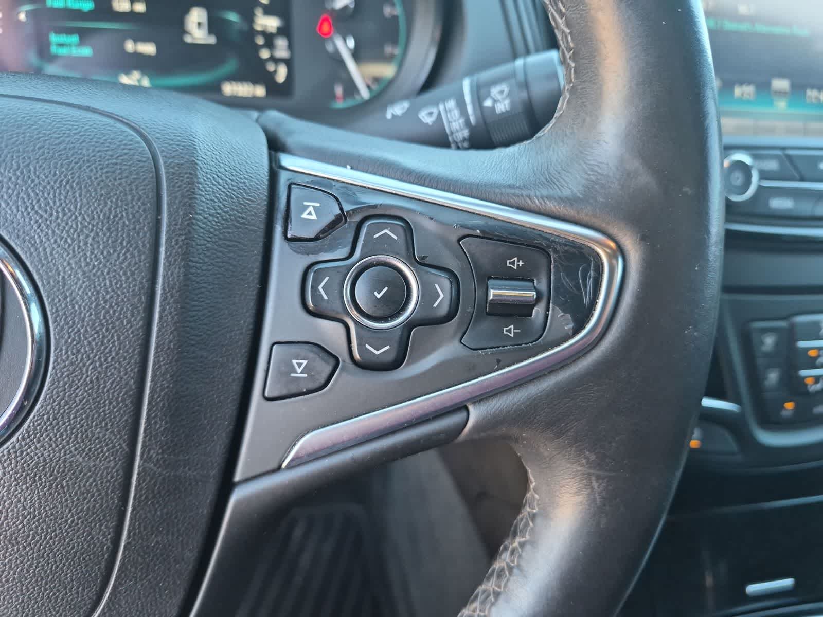 Thumbnail: 2016 Buick Regal - 24