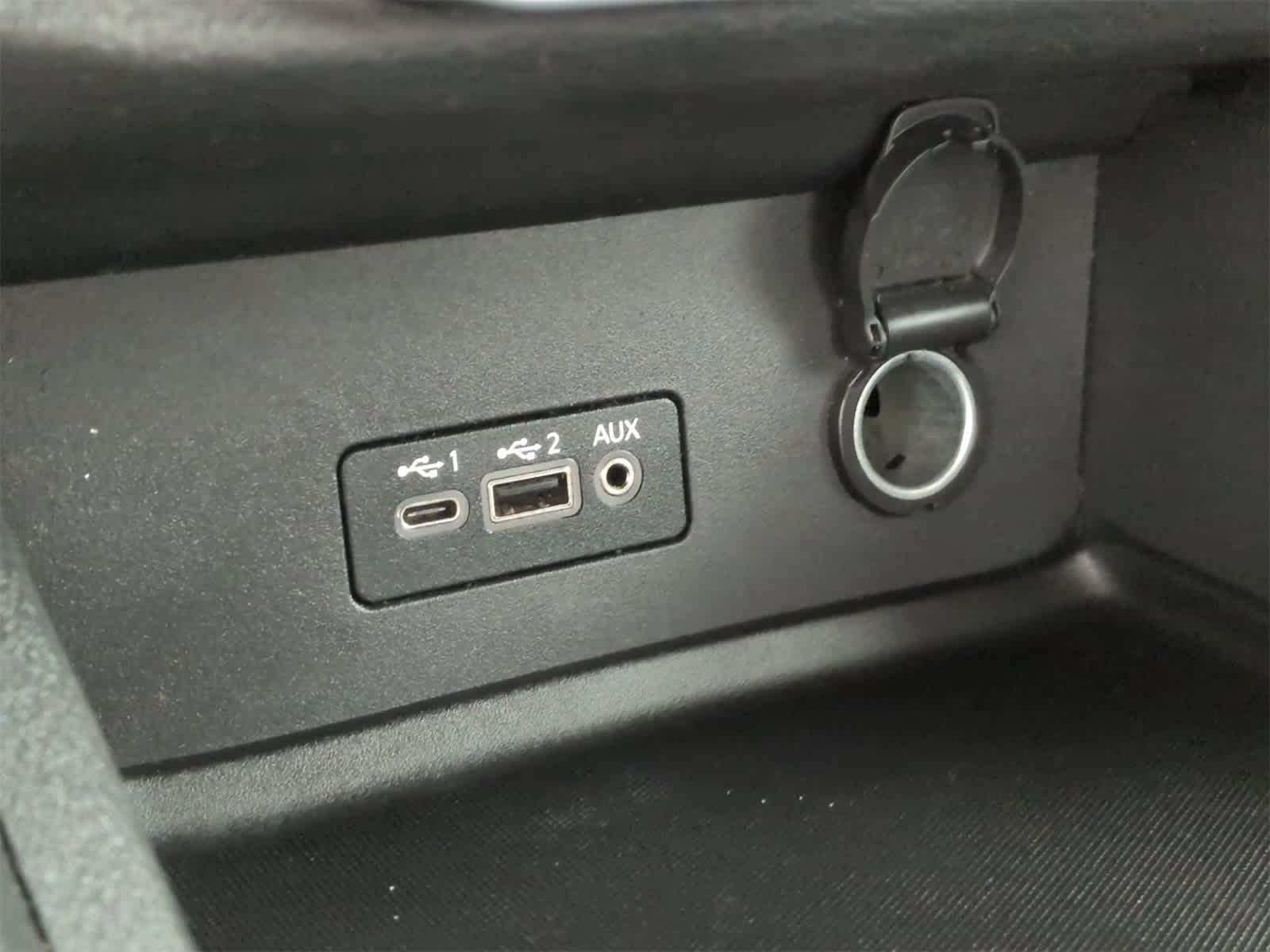 Thumbnail: 2021 Nissan Sentra - 30