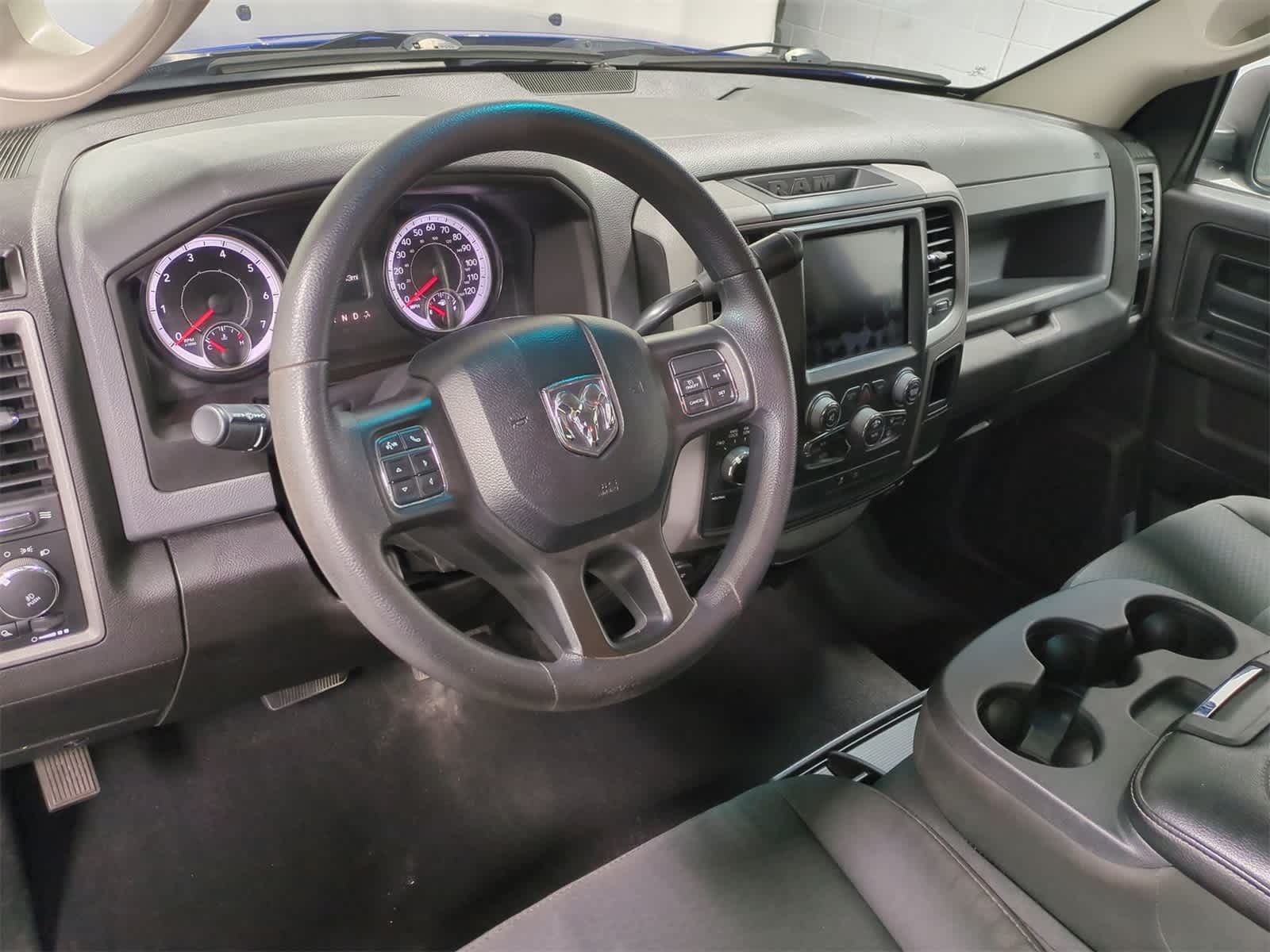 2019 RAM 1500 Classic Express 10