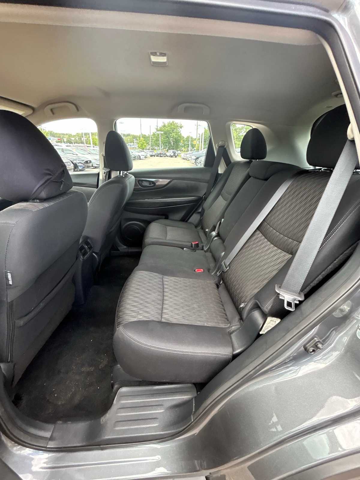 Thumbnail: 2019 Nissan Rogue - 26
