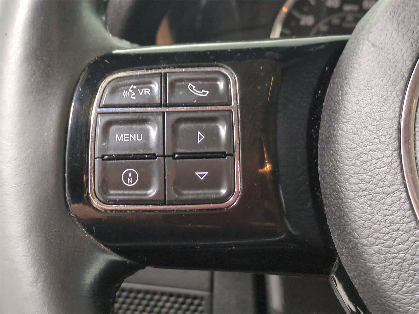 Thumbnail: 2014 Jeep Wrangler - 22