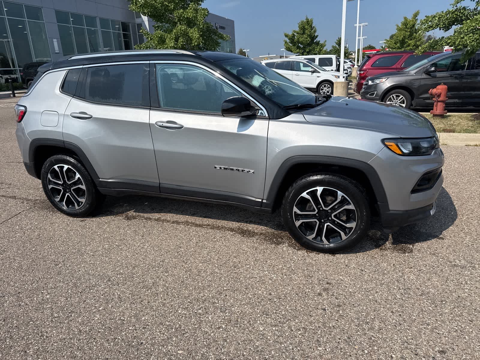 Thumbnail: 2022 Jeep Compass - 10