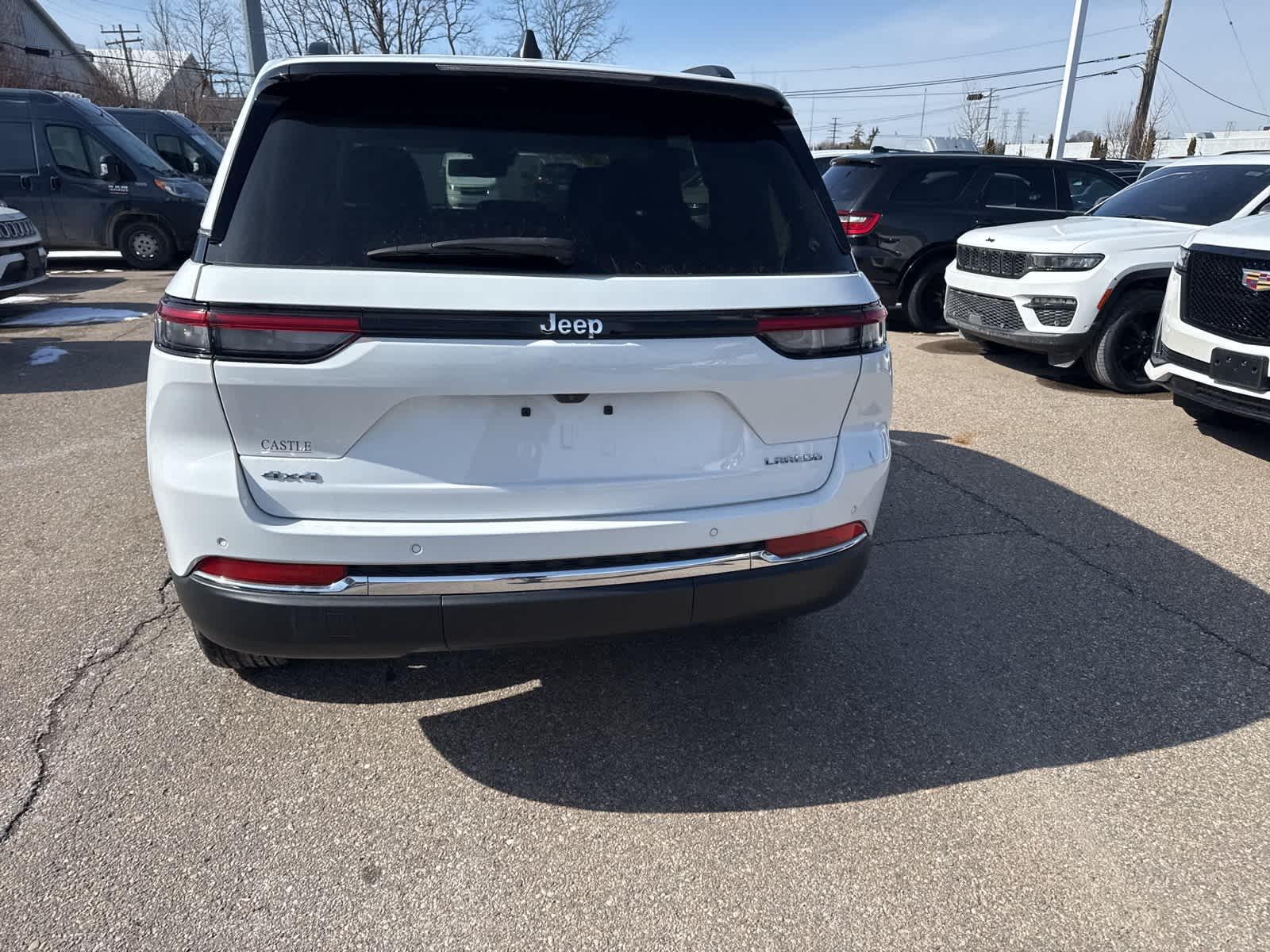 Thumbnail: 2024 Jeep Grand Cherokee - 16