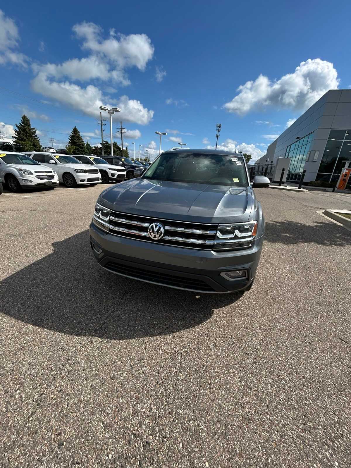 Thumbnail: 2019 Volkswagen Atlas - 3
