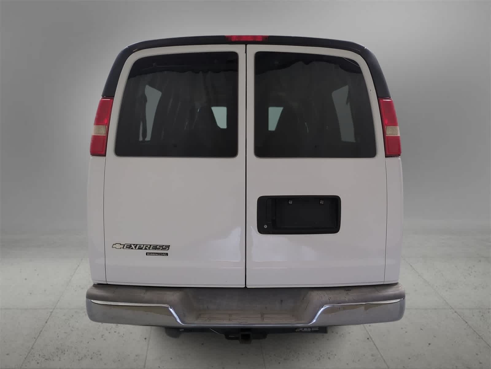 Thumbnail: 2016 Chevrolet Express - 7