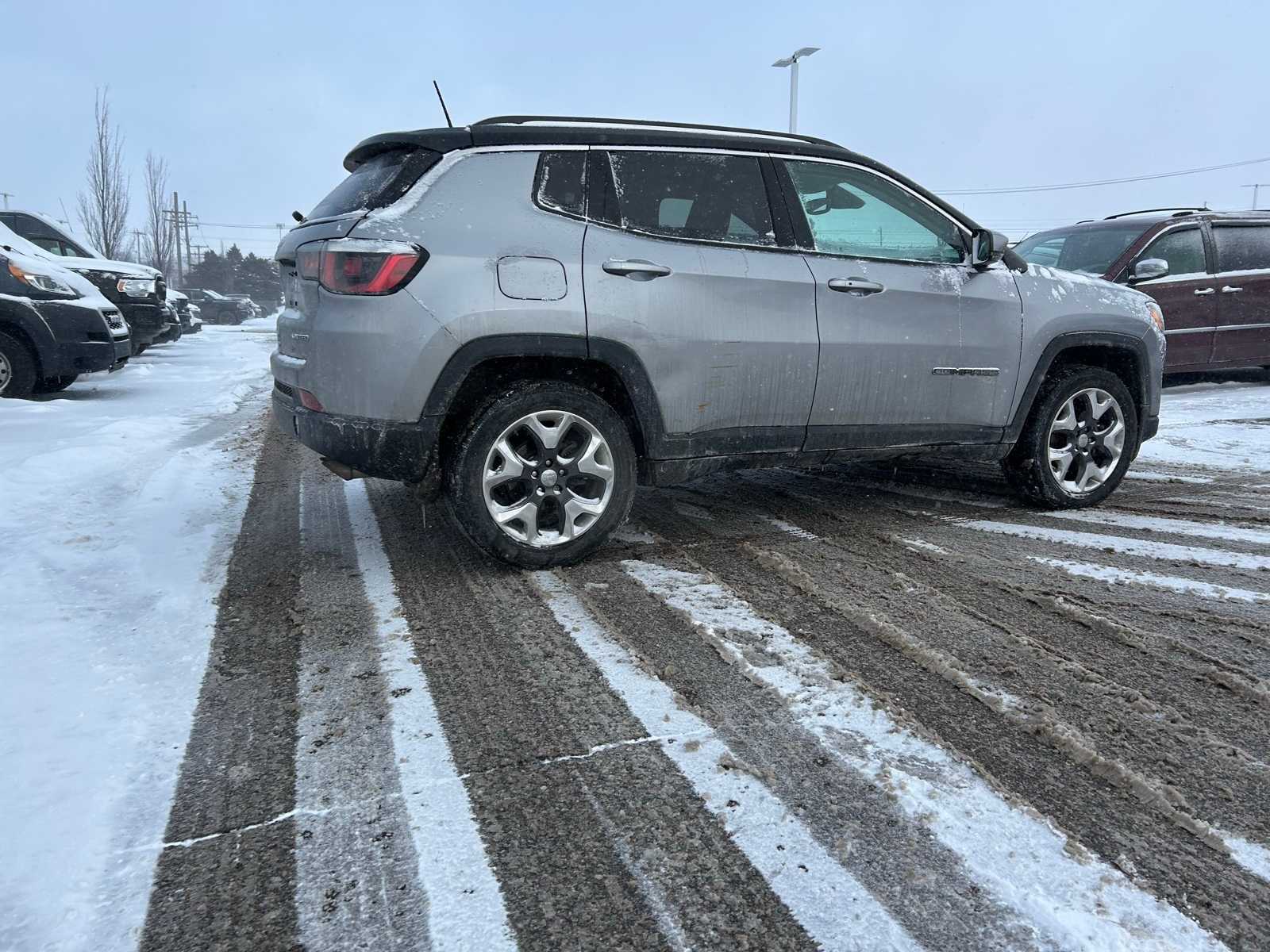 Thumbnail: 2019 Jeep Compass - 17