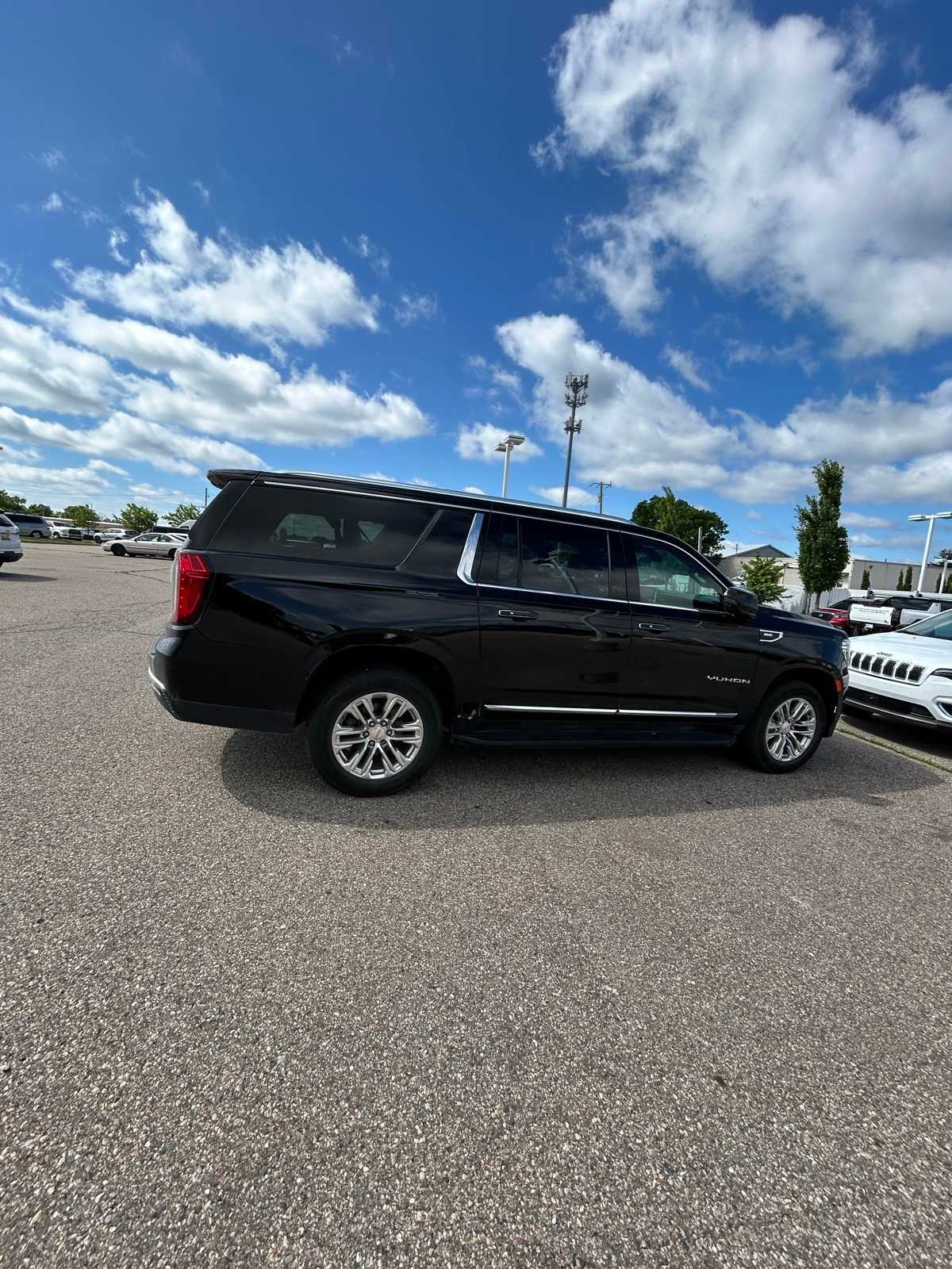 Thumbnail: 2021 GMC Yukon XL - 13