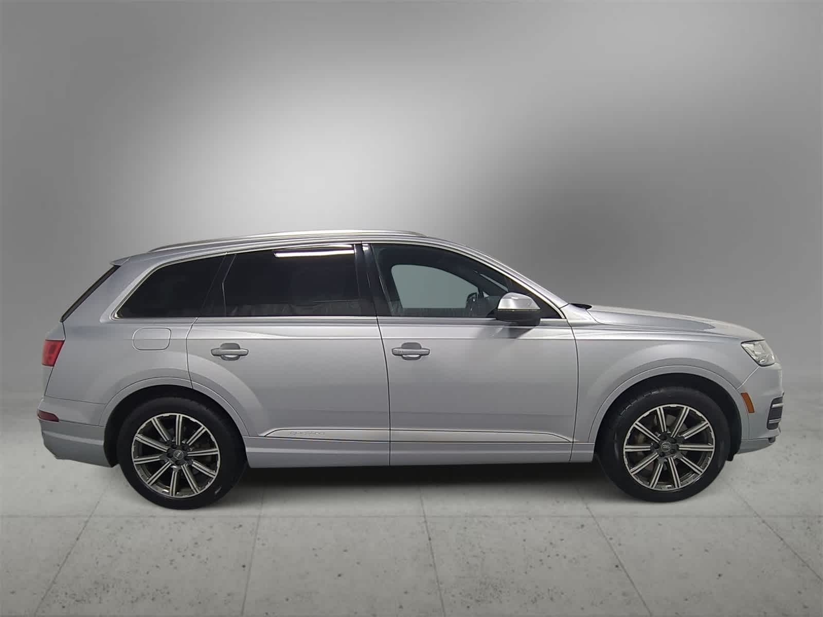 Thumbnail: 2017 Audi Q7 - 9