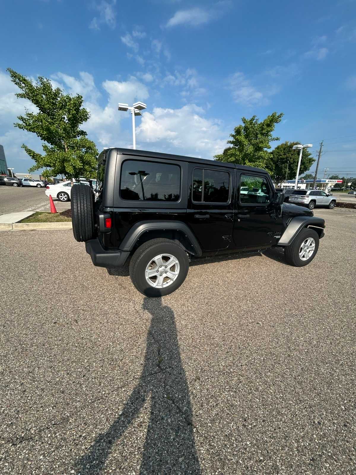 Thumbnail: 2021 Jeep Wrangler - 19