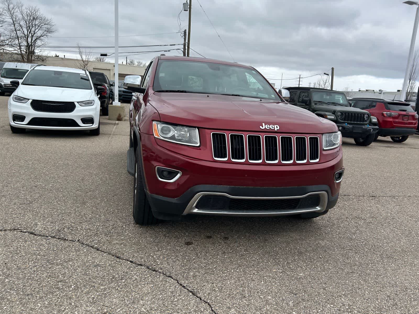 Thumbnail: 2014 Jeep Grand Cherokee - 8