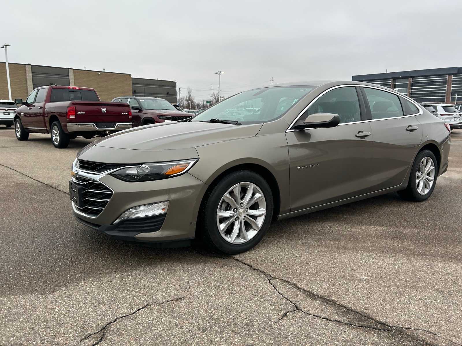 Thumbnail: 2020 Chevrolet Malibu - 1